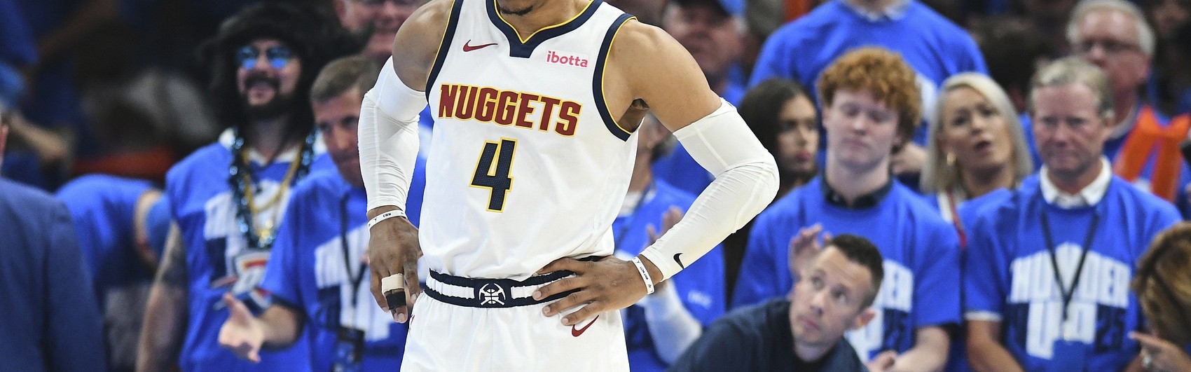 开云官网-美记：留给威少的选择越来越少 活塞需增加后场深度可以考虑签他