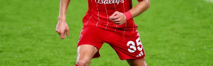 邮报：阿贾克斯求租乌加特被曼联拒绝后，现在和阿森纳谈津琴科