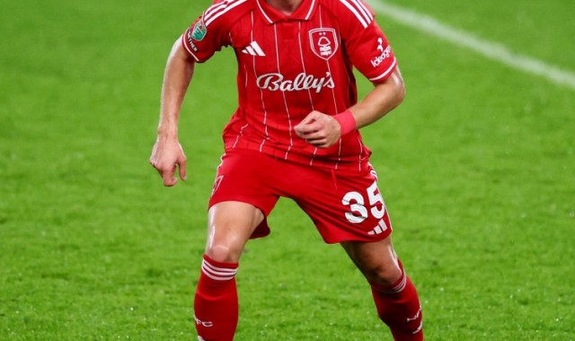 邮报：阿贾克斯求租乌加特被曼联拒绝后，现在和阿森纳谈津琴科