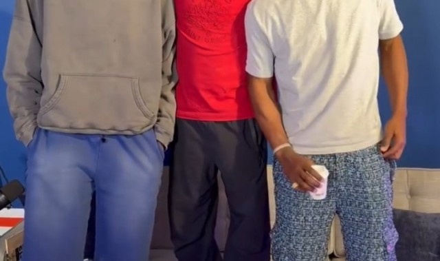 杜兰特现身洛杉矶和巴特勒合影 和大巴黎欧冠奖杯合影这气质绝了