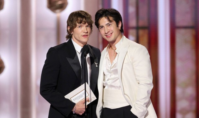 康纳·斯托里、哈德森·威廉姆斯亮相2026年金球奖|Williams|Connor Storrie|California_新浪娱乐_新浪新闻