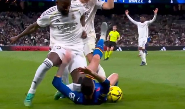 开云官网-世体列吕迪格“罪行”：踢佩德里后脑勺、脚踩斯凯利等