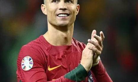 开云体育入口-压克圣贝皇 C罗是最伟大欧洲球员 梅西是世界最佳