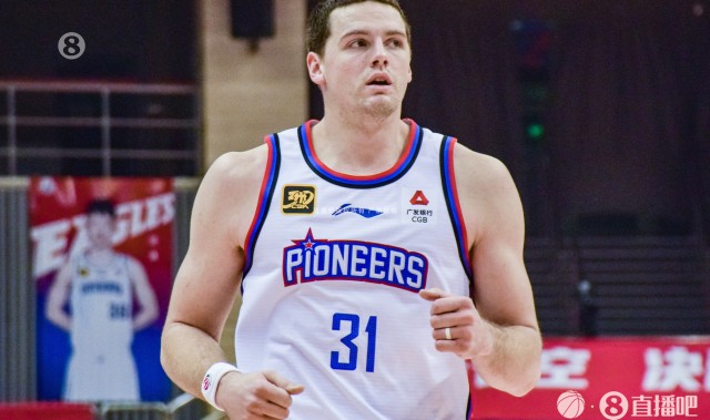 直播吧：天津队将对大卫-詹姆斯使用外援优先续约权 有意将其归化