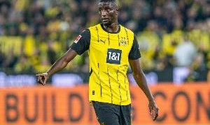 kaiyun-射门6次进2球！吉拉西是本场比赛多特唯一有射门的球员